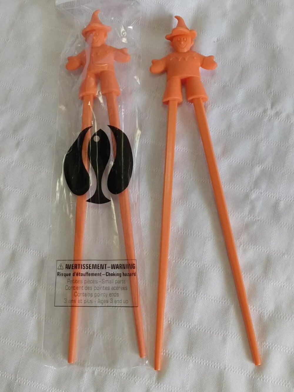 2 X Cartoon Silicone Chopsticks helpers  & 4 X Training/Practice Chopsticks sets